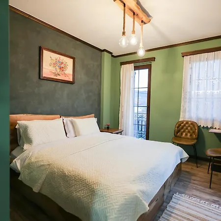 Hotell Strugu