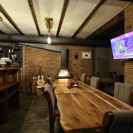 Hotell Strugu Voskopojë