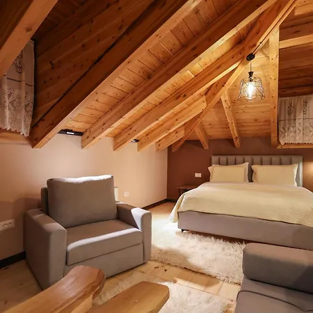 Strugu Hotel 3*