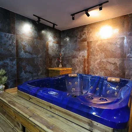 Strugu Hotel 3*