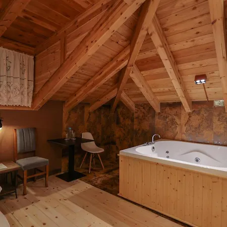 Vila Strugu Hotel 3*