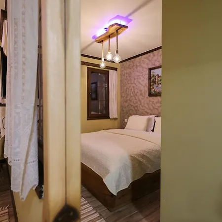 Vila Strugu 3* Voskopoje