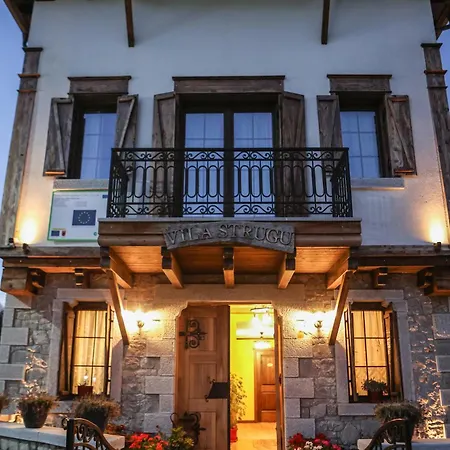 Vila Strugu 3* Voskopoje