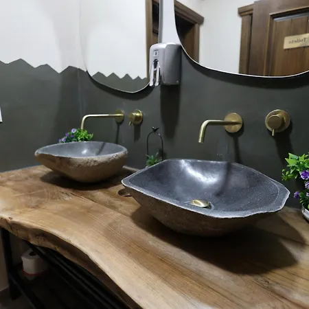 Vila Strugu Voskopoje